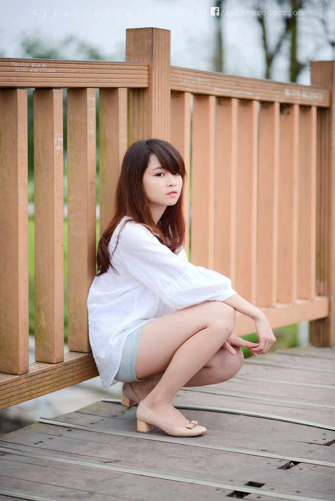 各种异物虐女下身视频